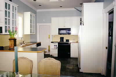 SOUTH FACING KITCHEN IS A BONUS FOR THOSE WHO LOVE TO COOK & ENTERTAIN. EATING AREA IN THE KITCHEN CAN BE CASUAL OR FORMAL. 
